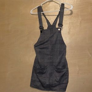 Overall dress with pockets!!!